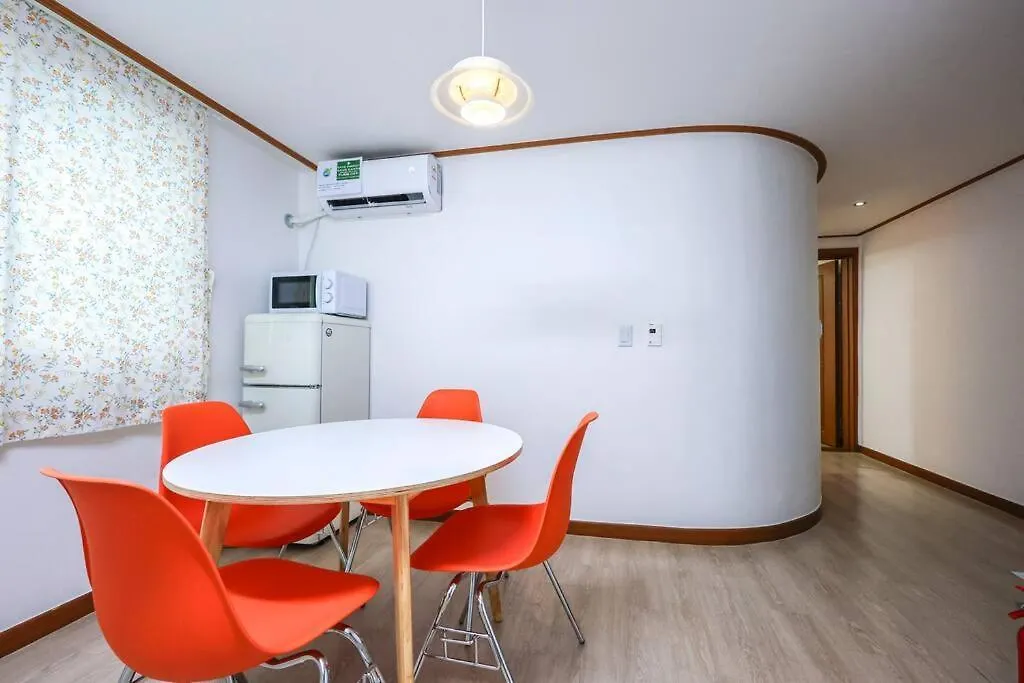펜션 서울특별시 Cozy And Comfy House/ Hongik St. Exit 2 10Min 빌라