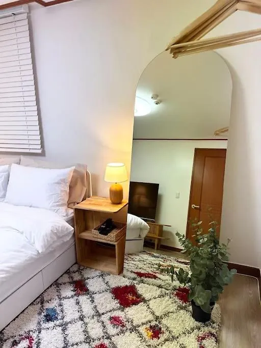 서울특별시 Cozy And Comfy House/ Hongik St. Exit 2 10Min 빌라 0*,