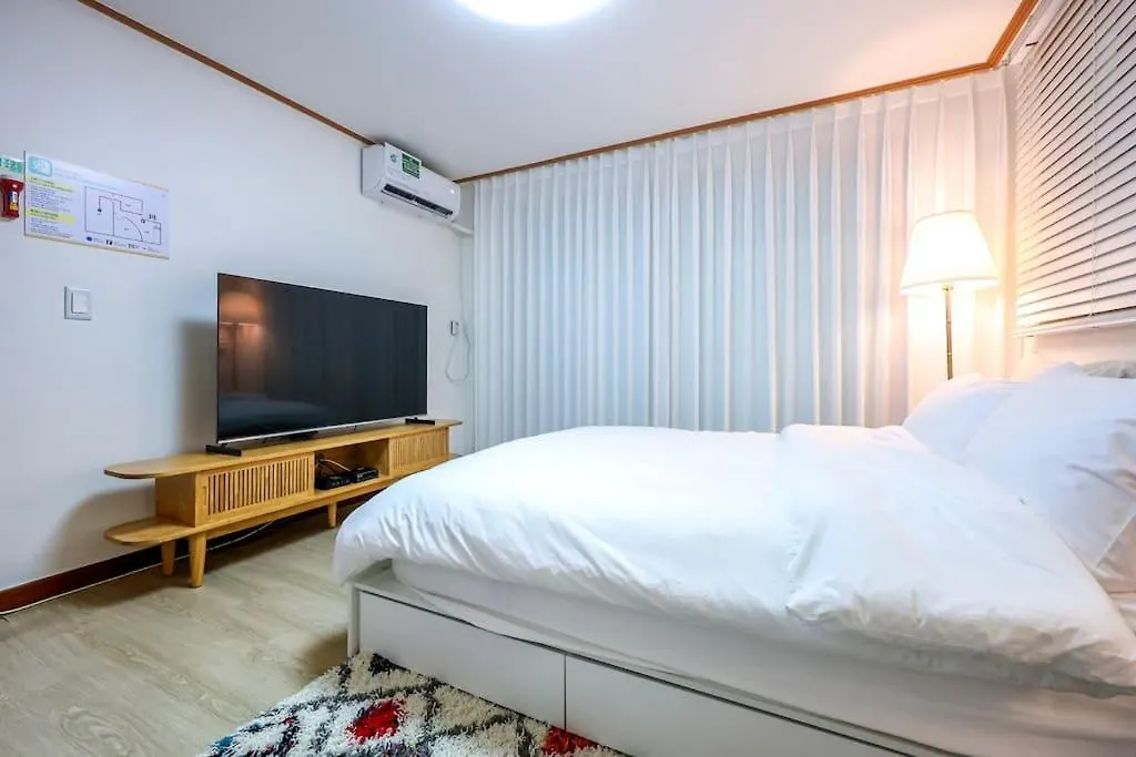 서울특별시 Cozy And Comfy House/ Hongik St. Exit 2 10Min 빌라